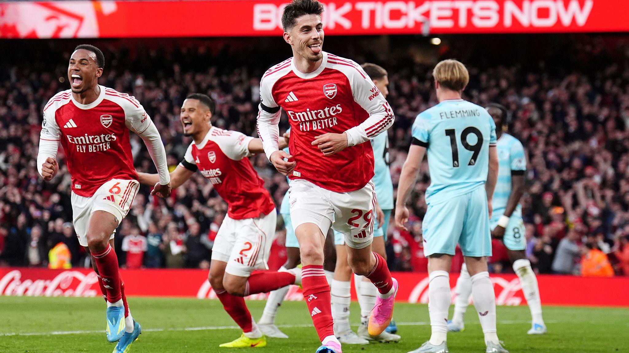 Arsenal beat Burnley to move closer to Premier League title